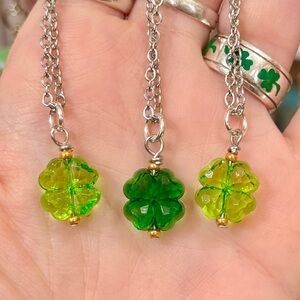 NWT Green Four-Leaf Clover Shamrock Charm Necklace St. Patrick's Day Jewelry ☘️